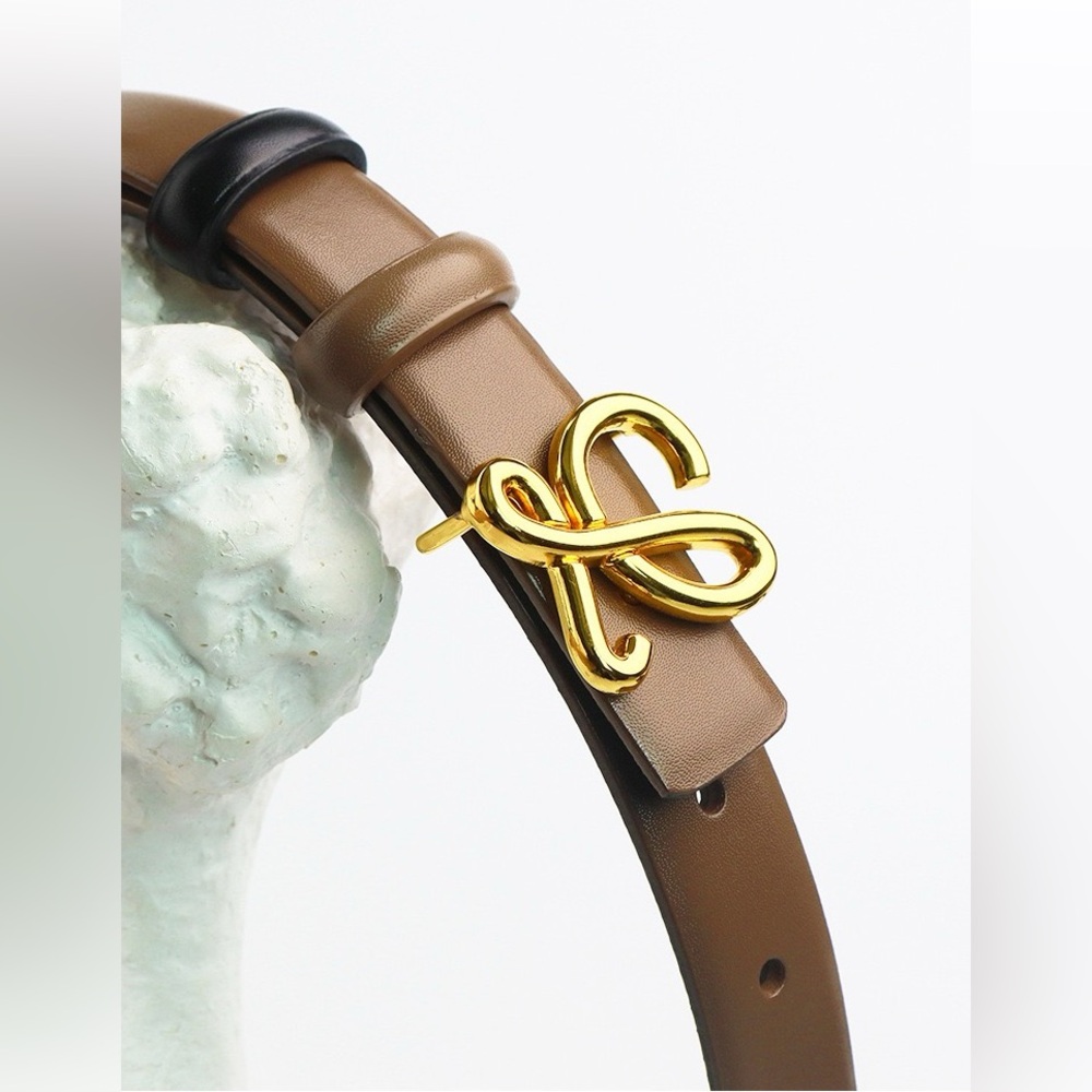 Double sided letter L belt
